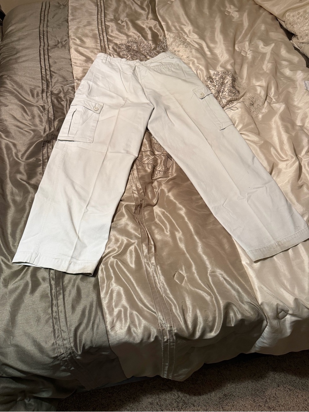 Plugg White Men's Cargo Pants with Side Pockets